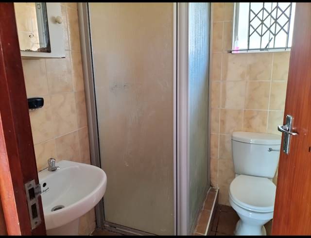 2 BEDROOM HOUSE TO LET IN RESERVOIR HILLS